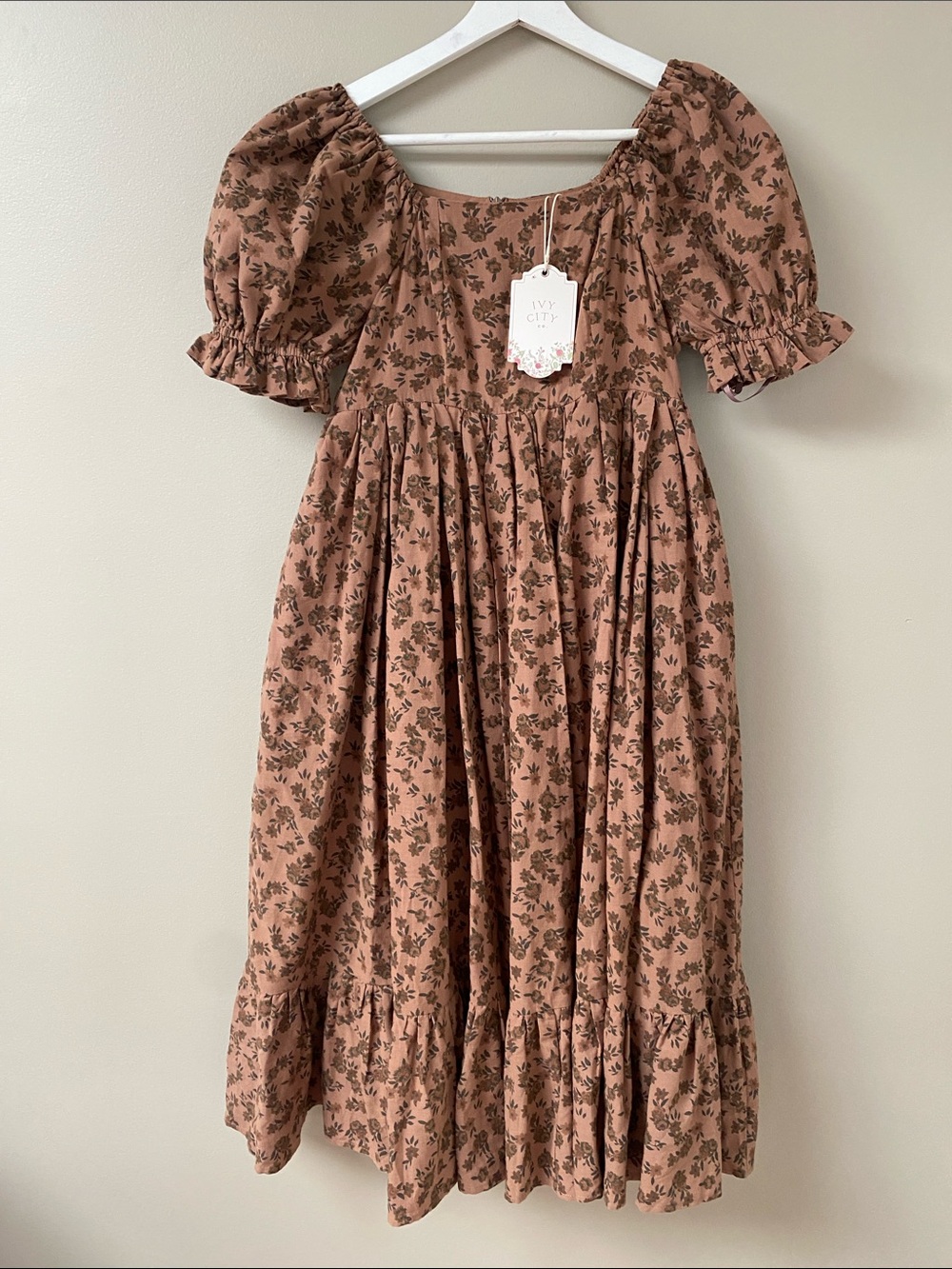 NWT Ivy City Co Brown Floral Puff Sleeve Cocoa Dress Size XXS - Picture 2 of 8